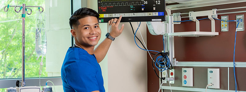 San Jacinto College health science student training in simulation lab